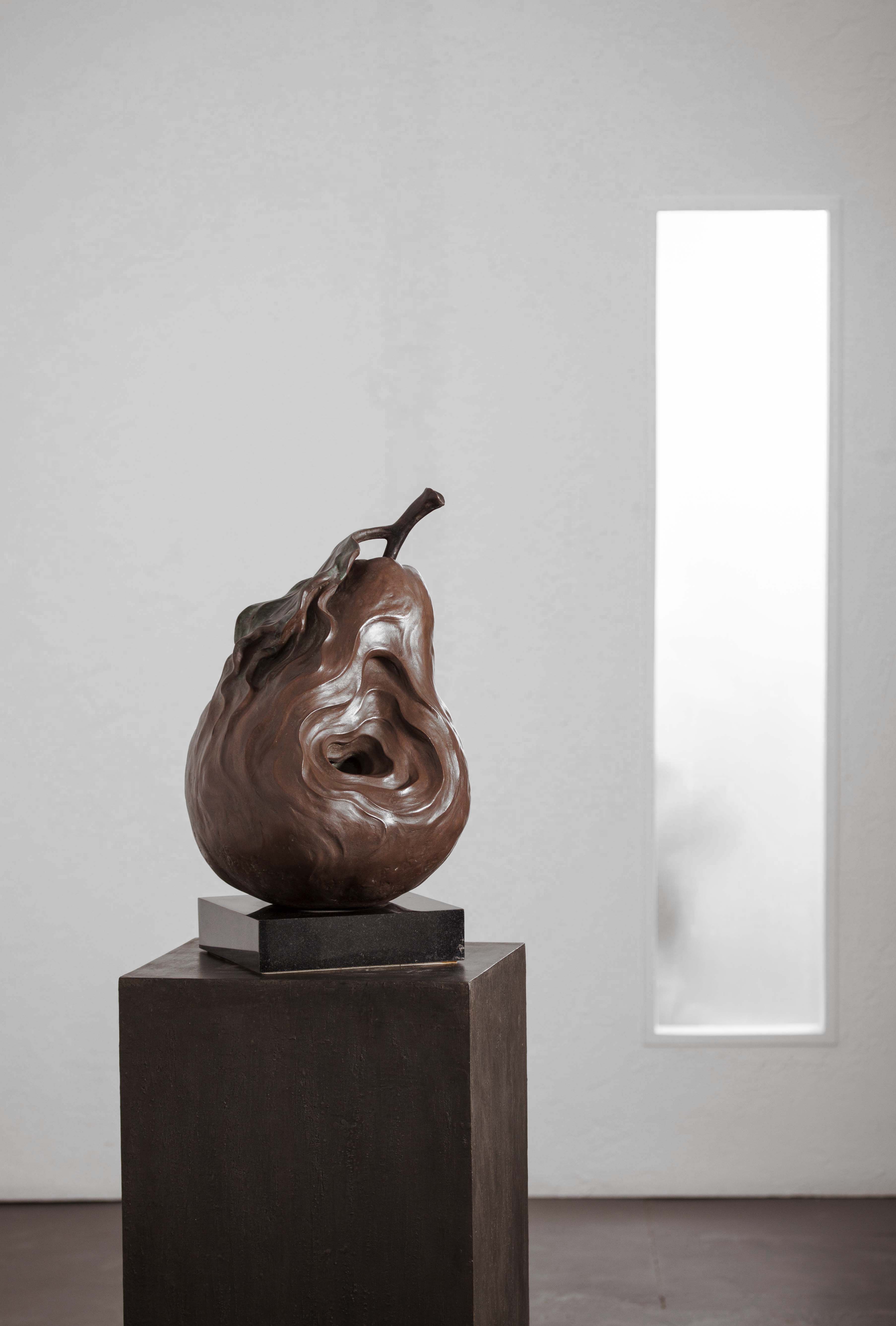 The Quintessence Pear (Edition 3/8)