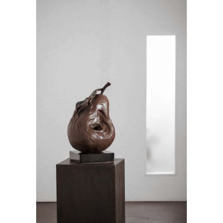 The Quintessence Pear (Edition 3/8)
